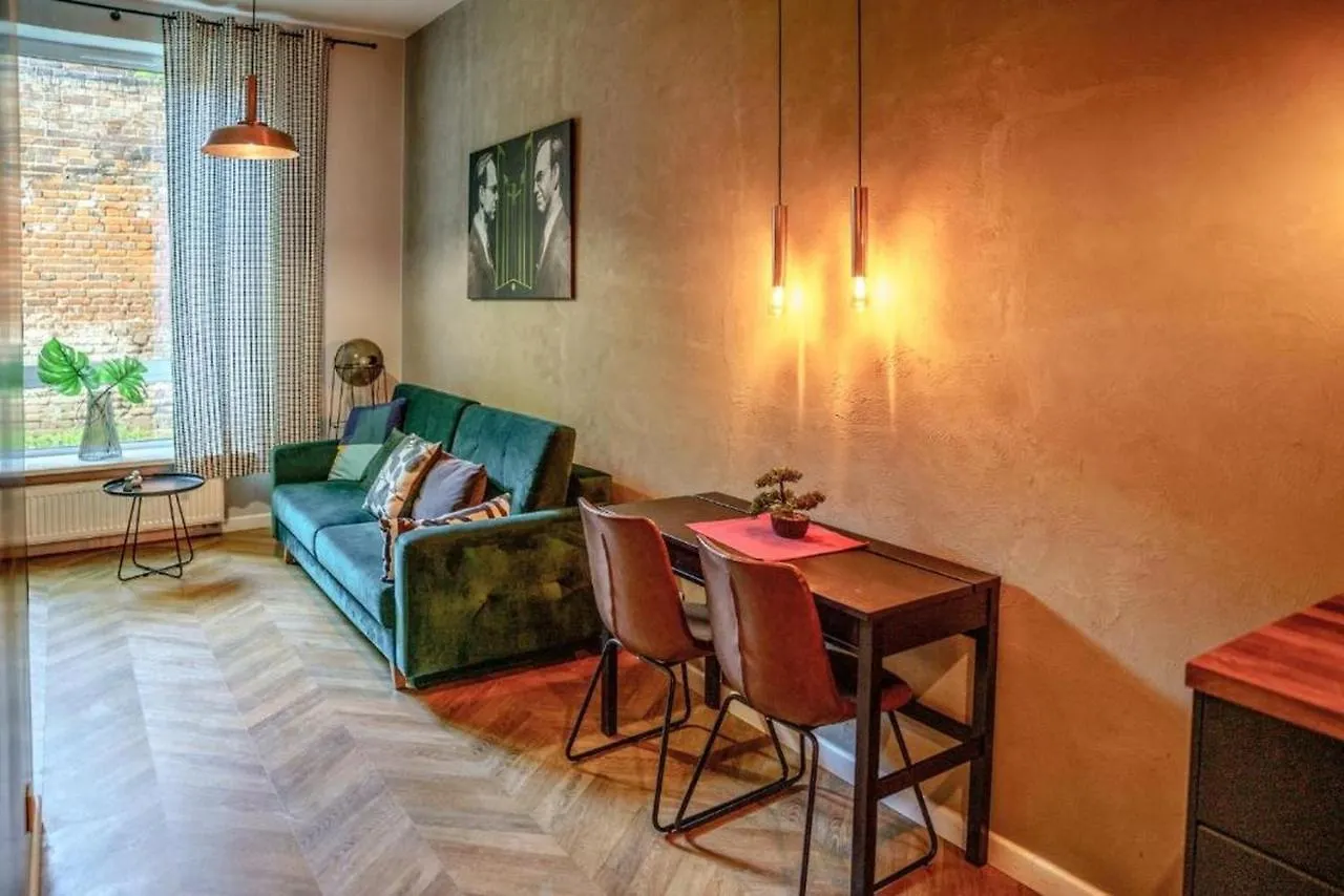 وارسو Cozy And Bright - Golden Apartments - Z14-1A 0*,  بولندا